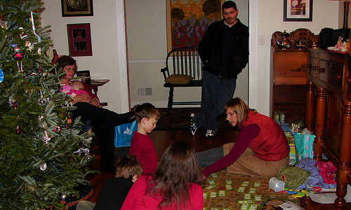 8 Christmas Party Games For Kids